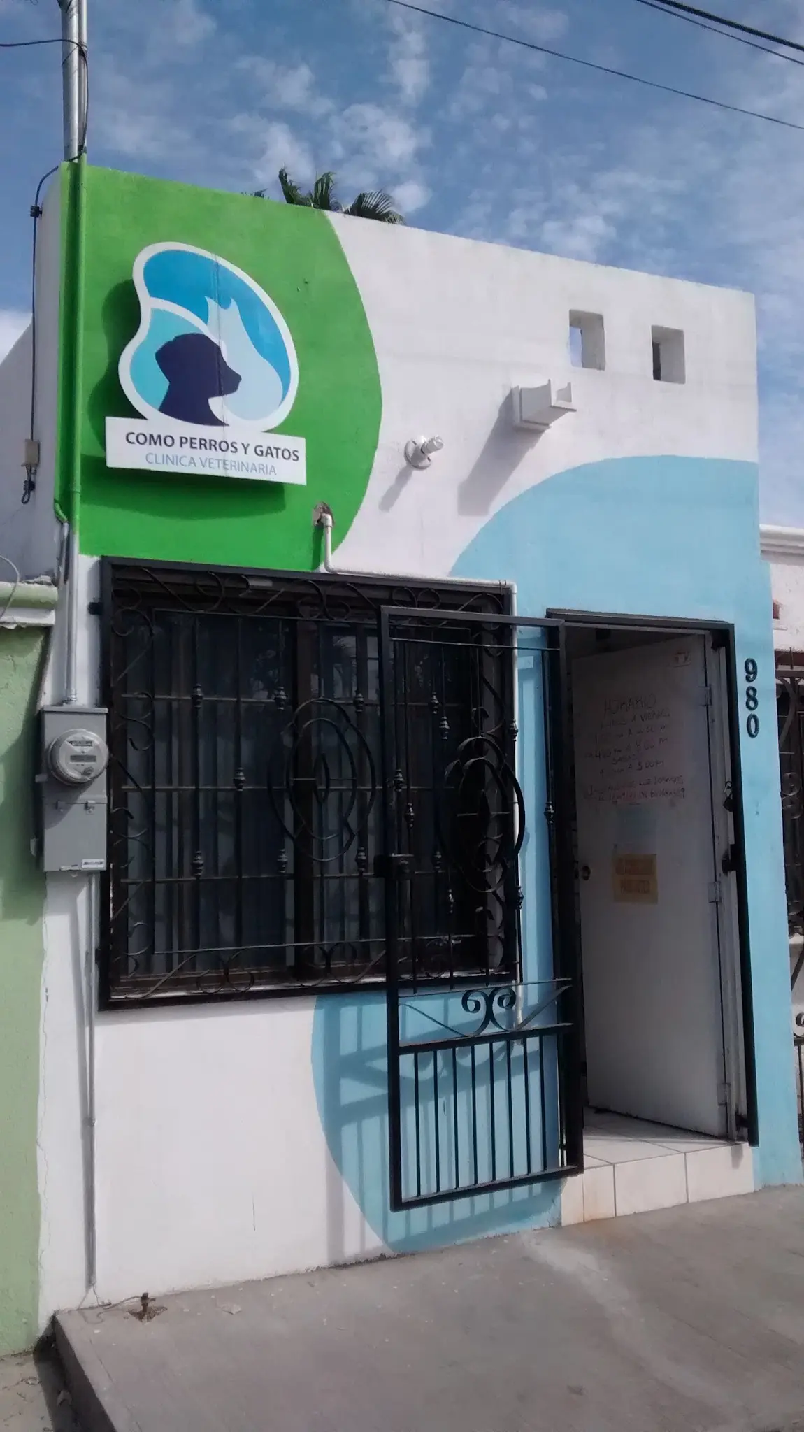 CLÍNICA VETERINARIA COMO PERROS Y GATOS — foto 2 de 3