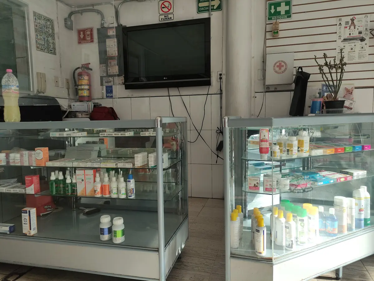 Animal Care Center Hospital Veterinario