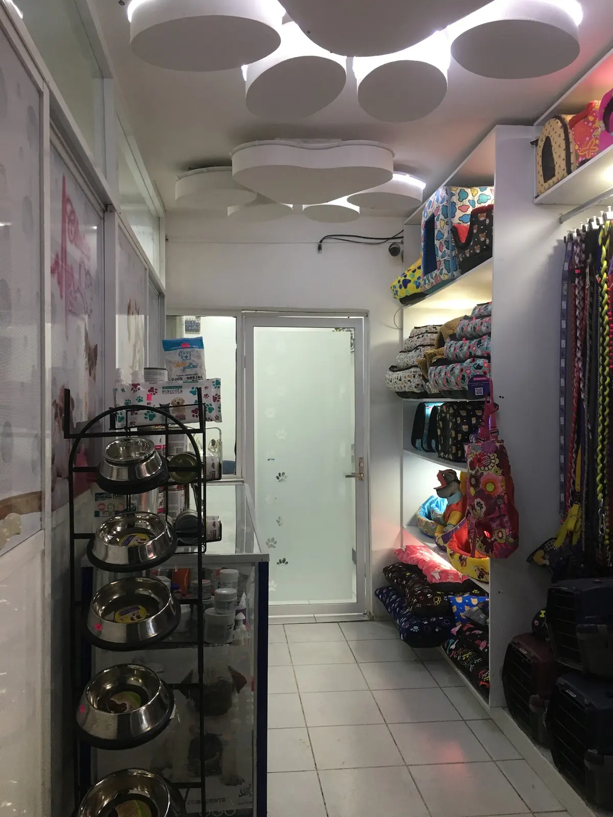 VETERINARIA Y ESTETICA HUELLITAS