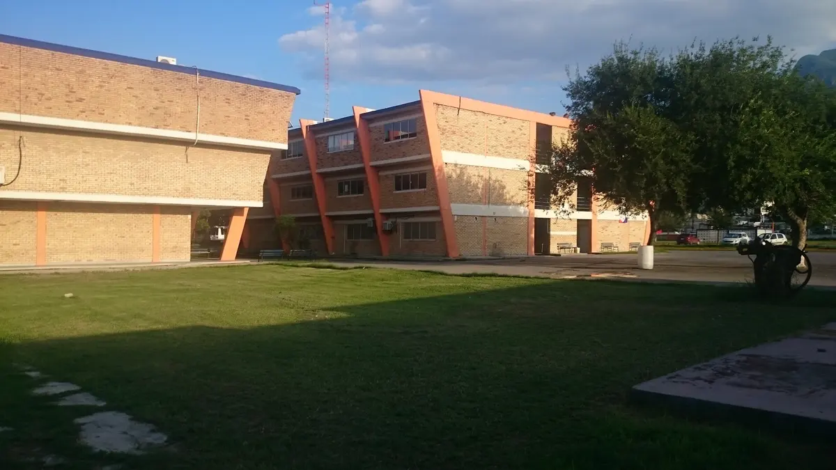 CEU: Facultad de Medicina Veterinaria y Zootecnia — foto 3 de 3