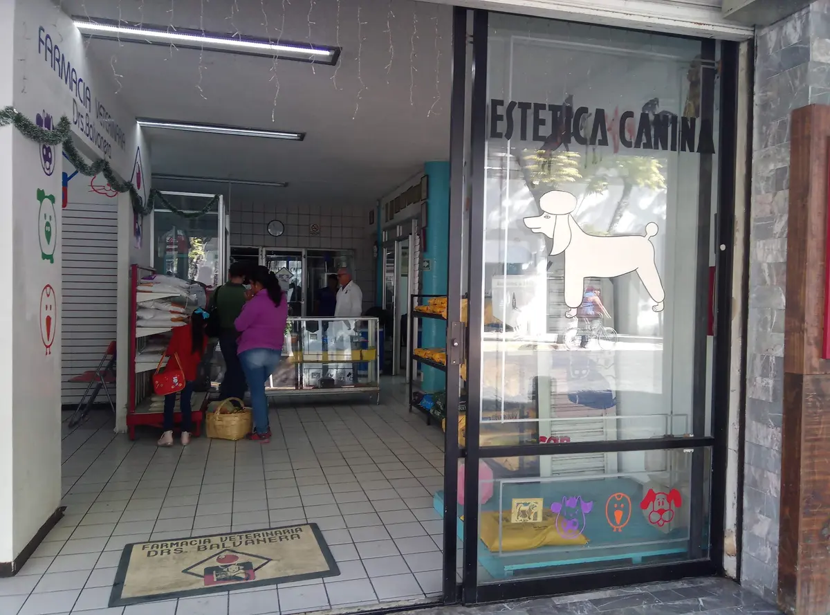 Farmacia Veterinaria Doctor Balvanera — foto 3 de 3