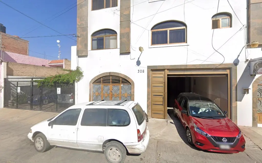 Águila Real Veterinaria